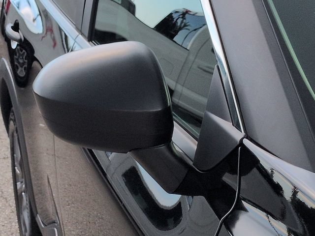 Used 2024 Nissan Rogue S FWD image 12