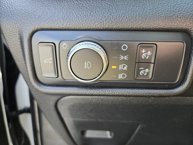 Certified 2020 Ford Explorer XLT w/ Equipment Group 202A AWD/4WD image 30