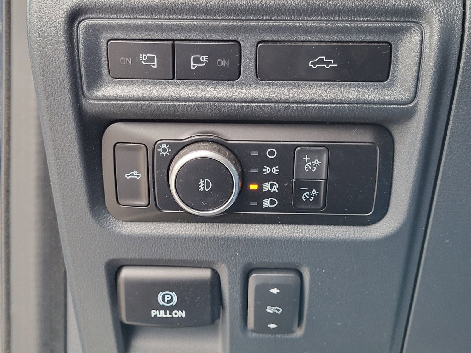 Certified 2023 Ford F150 Platinum w/ Equipment Group 701A High image 25