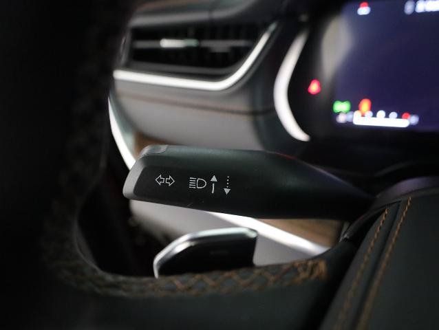 Used 2025 Jeep Grand Cherokee Summit AWD/4WD image 16