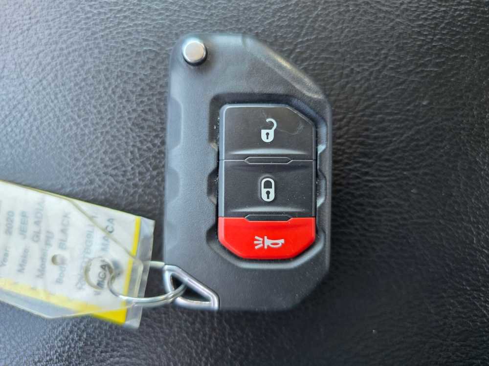 Used 2020 Jeep Gladiator Rubicon image 22