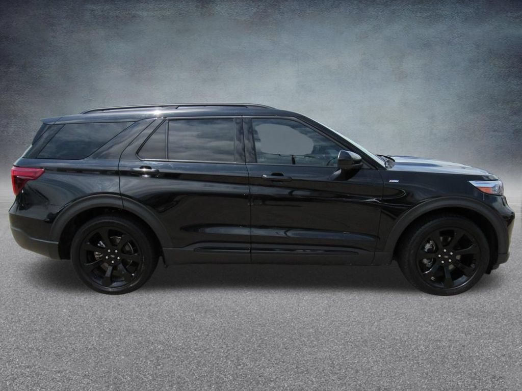 Certified 2023 Ford Explorer ST-Line w/ Class IV Trailer Tow Package RWD image 8