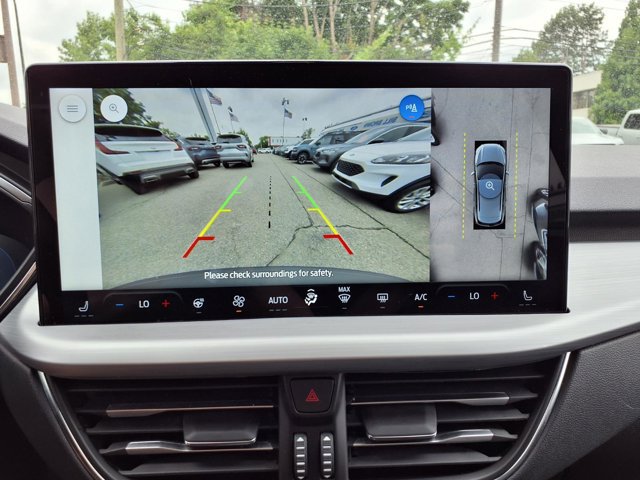 Certified 2024 Ford Escape Platinum AWD/4WD image 10