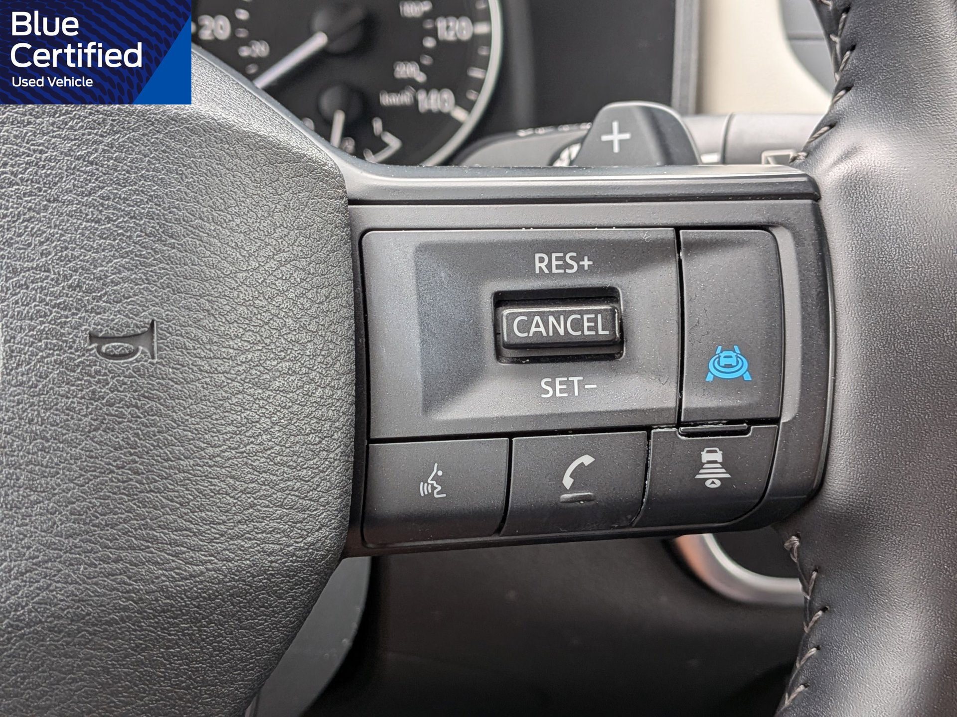 Used 2025 Nissan Rogue SV FWD image 28