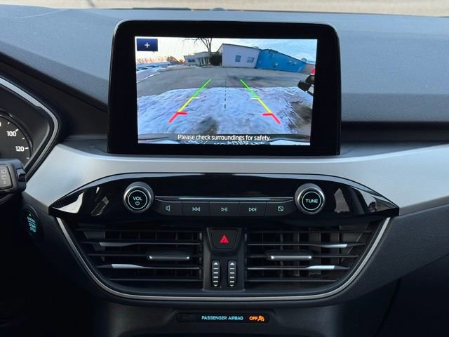 Certified 2022 Ford Escape SE w/ SE Sport Appearance Package image 9