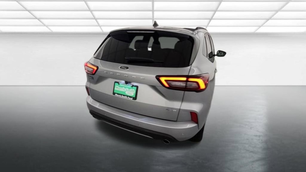Certified 2024 Ford Escape ST-Line w/ Tech Pack #1 AWD/4WD image 8