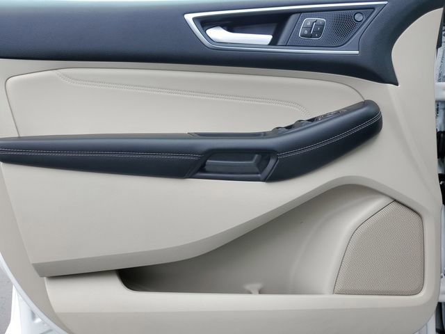 Certified 2024 Ford Edge Titanium AWD/4WD image 30