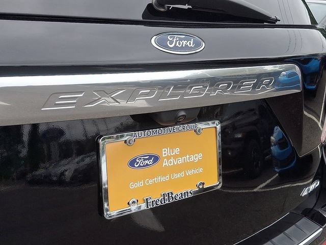 Certified 2022 Ford Explorer Platinum w/ Equipment Group 601A AWD/4WD image 40