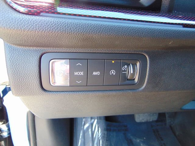 Used 2024 Chevrolet Traverse Z71 w/ Enhanced Driving Package AWD/4WD image 20