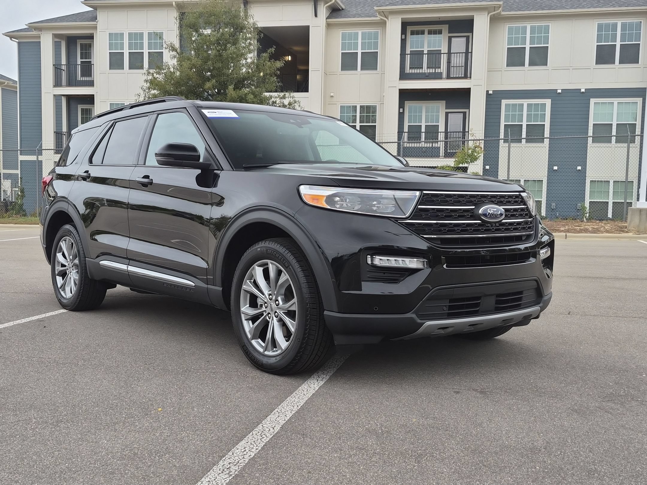 Certified 2024 Ford Explorer XLT w/ Equipment Group 202A