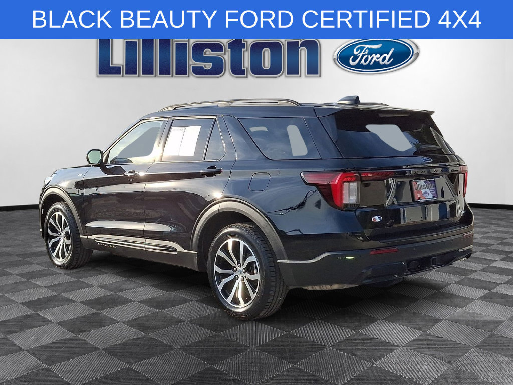 Certified 2025 Ford Explorer ST-Line AWD/4WD image 6