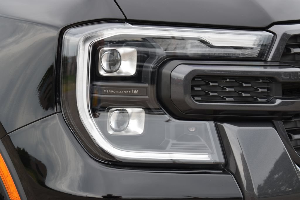 Certified 2025 Ford Ranger Lariat AWD/4WD image 4