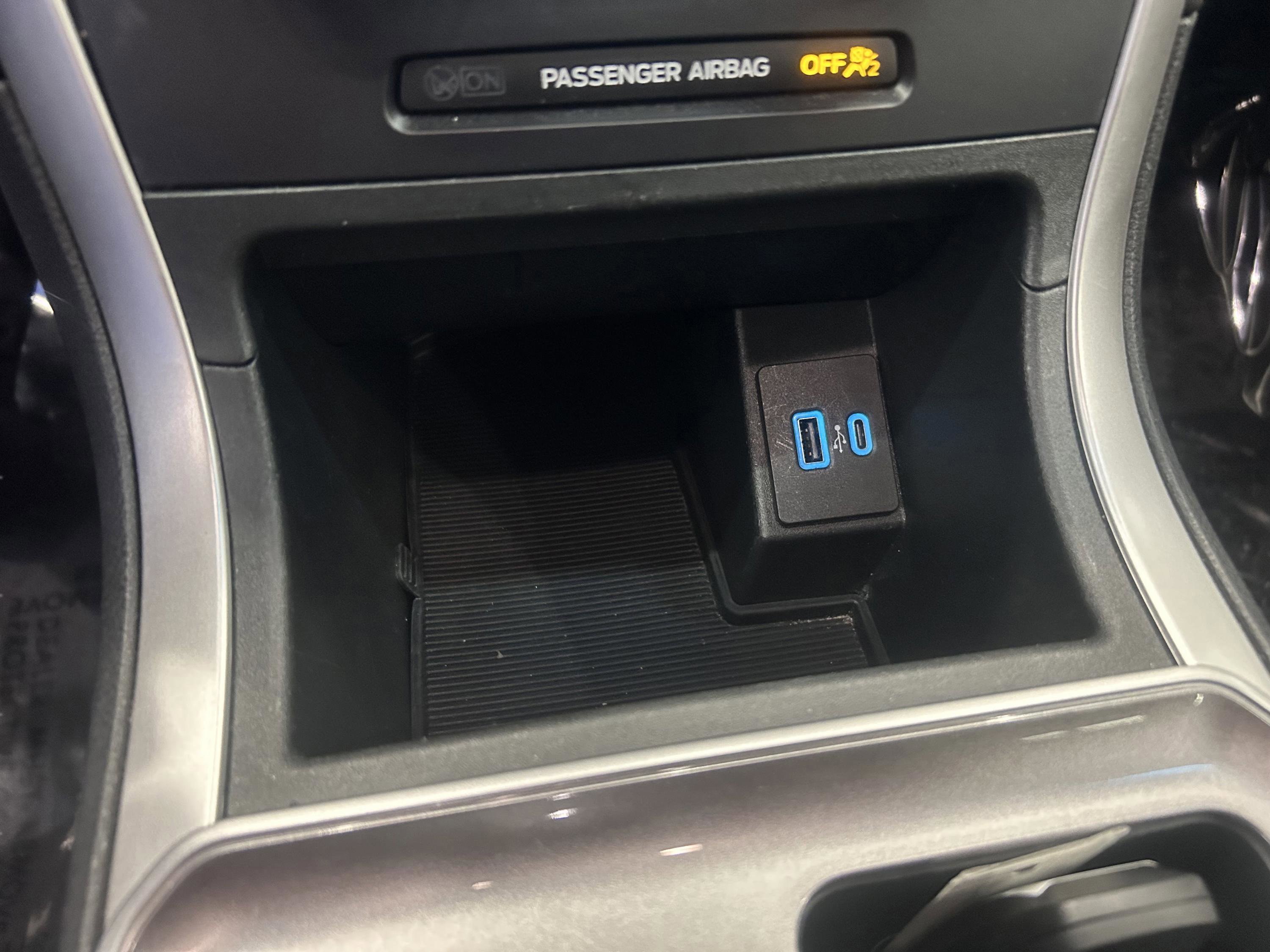 Certified 2024 Ford Edge SEL image 21