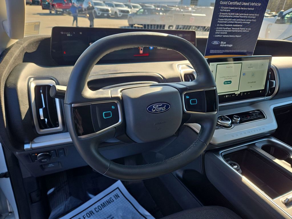 Certified 2025 Ford Expedition Active AWD/4WD image 7