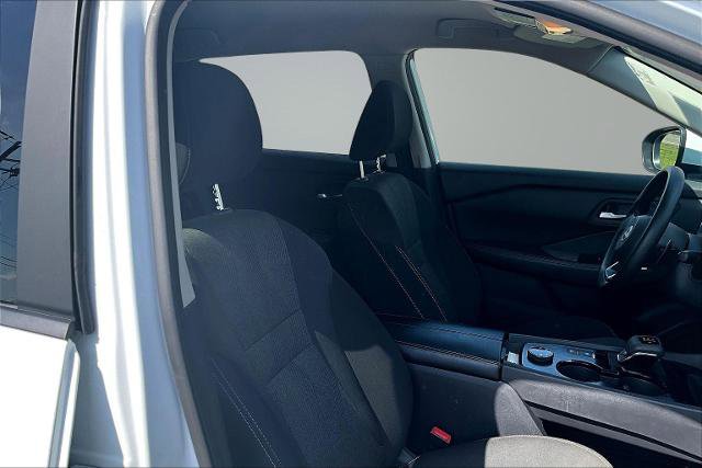 Used 2024 Nissan Rogue SV AWD/4WD image 7