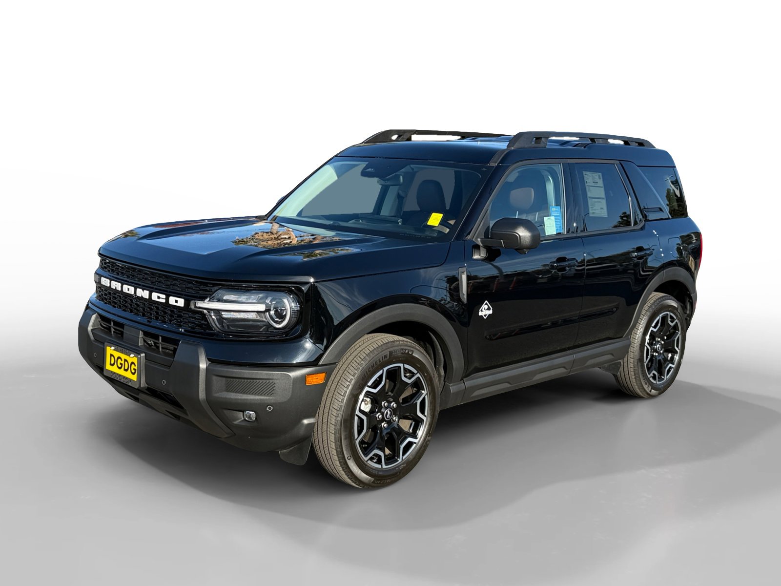 Certified 2025 Ford Bronco Sport Outer Banks w/ Outer Banks Tech Package+ image 1