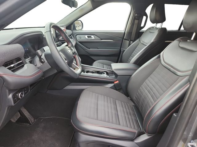 Certified 2025 Ford Explorer ST-Line AWD/4WD image 10