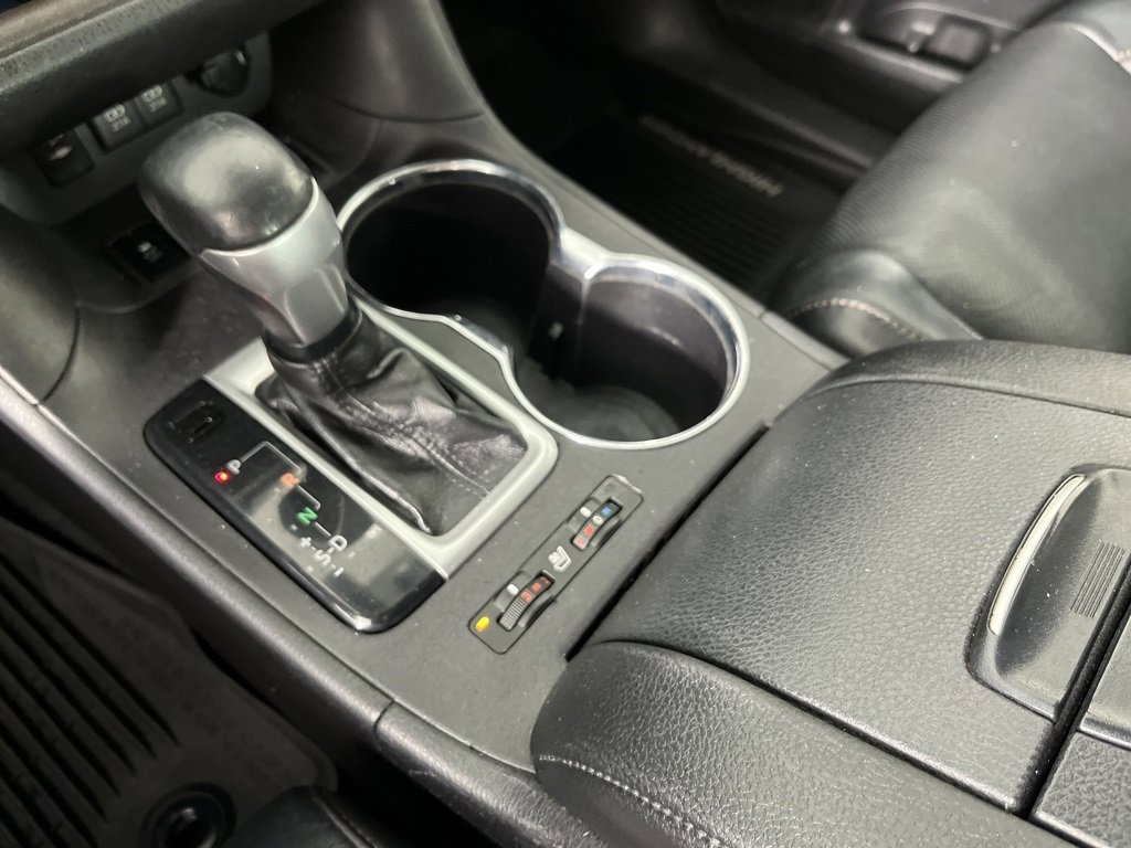 Used 2018 Toyota Highlander Limited image 22