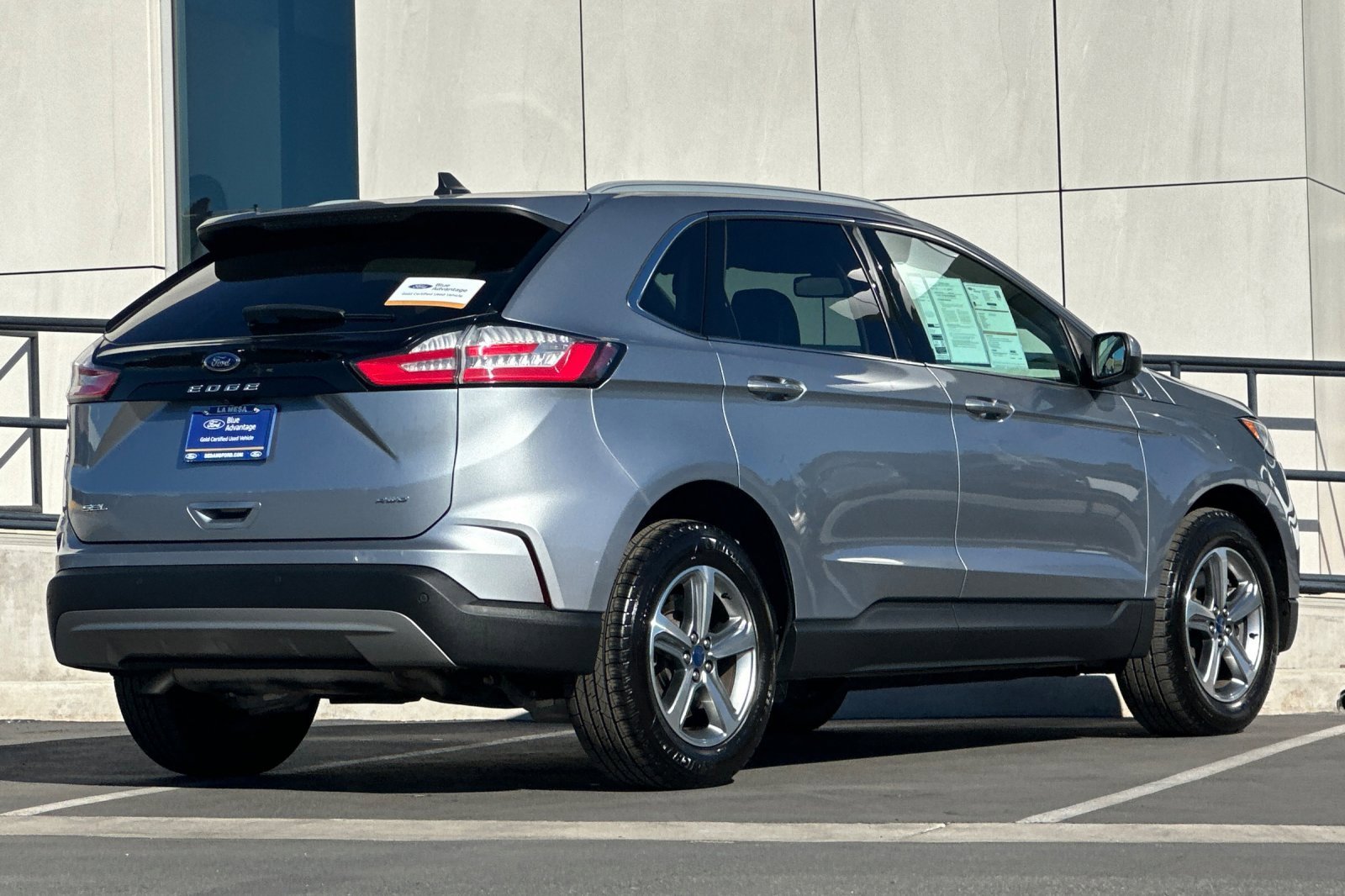Certified 2022 Ford Edge SEL w/ Convenience Package image 3