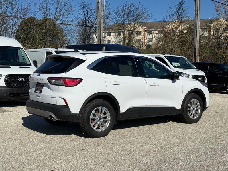 Certified 2022 Ford Escape SE AWD/4WD image 3