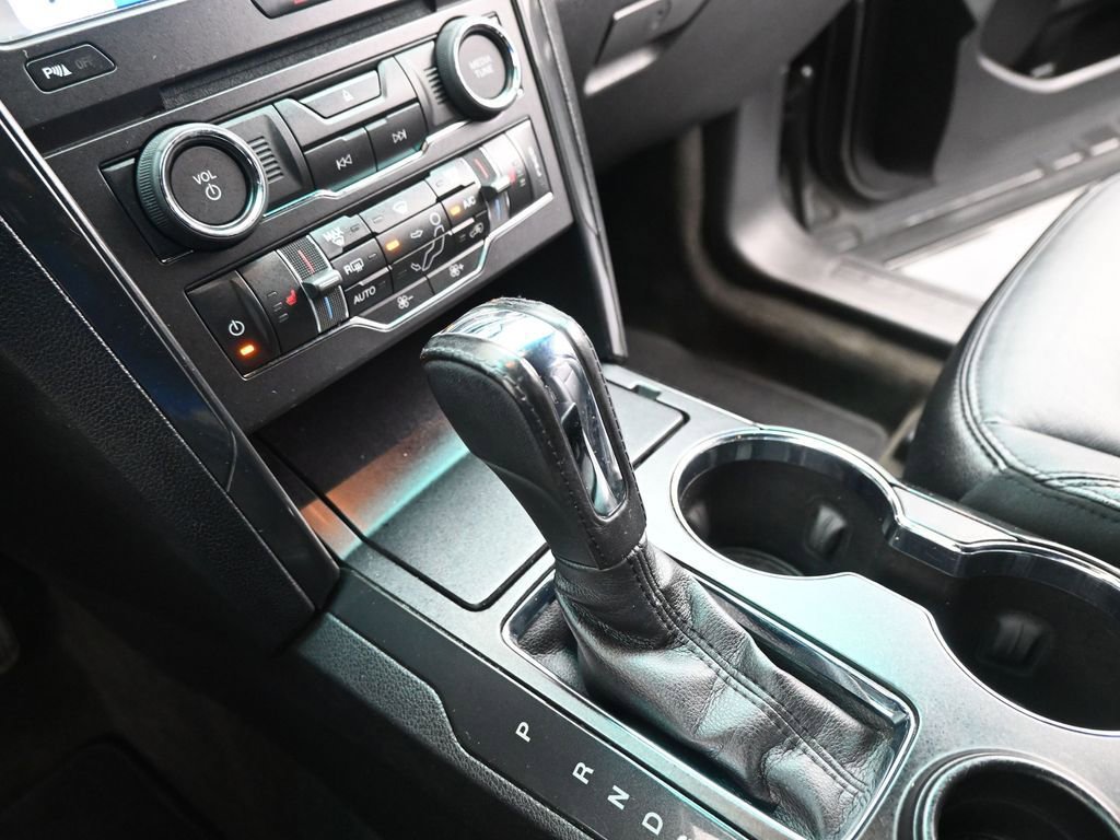 Certified 2017 Ford Explorer XLT w/ Equipment Group 202A image 16