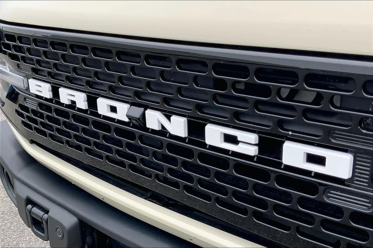 Certified 2025 Ford Bronco Badlands AWD/4WD image 30