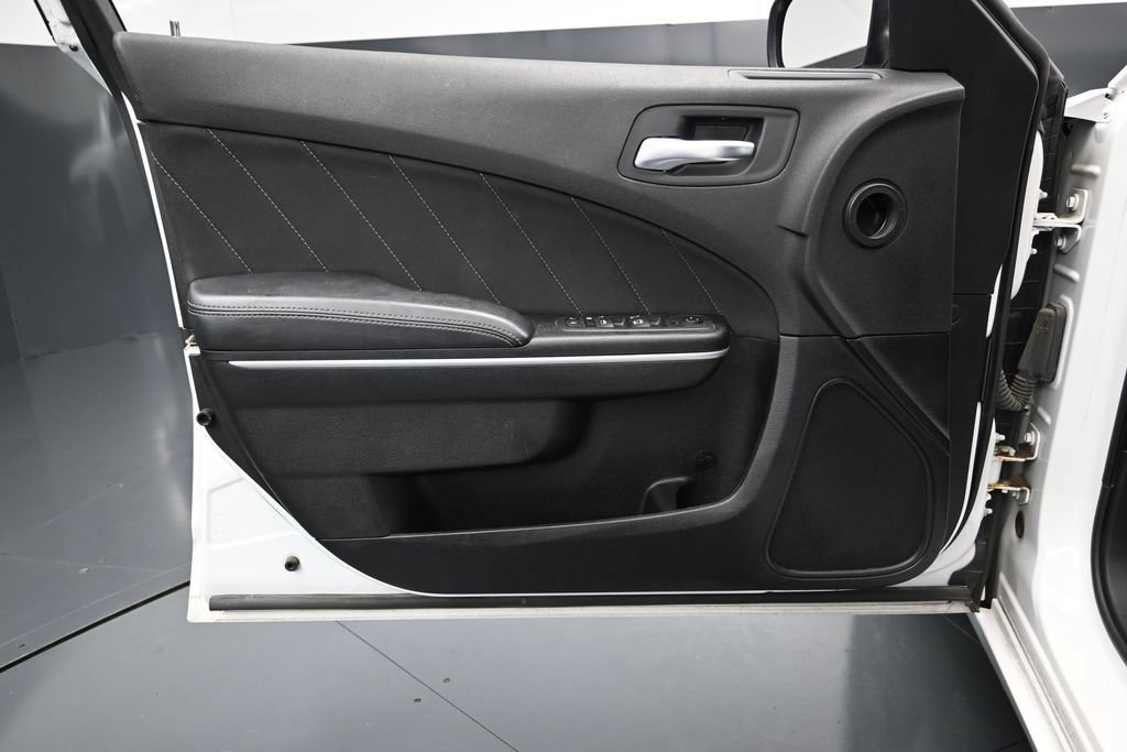 Used 2022 Dodge Charger SXT RWD image 13