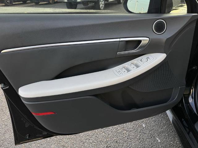 Used 2023 Hyundai Sonata SEL image 12