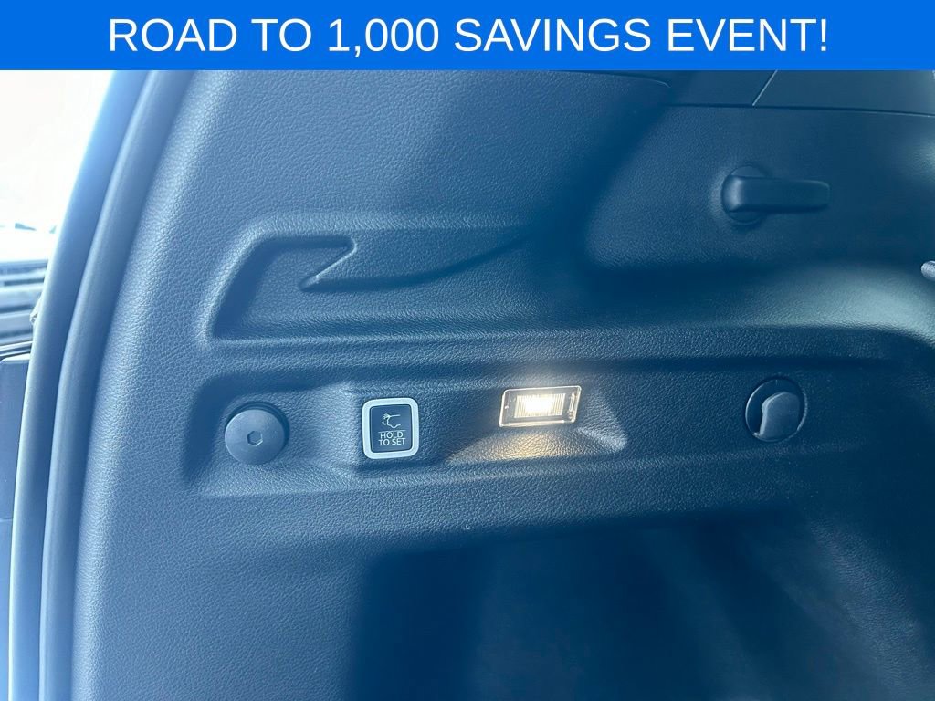 Used 2023 Jeep Grand Cherokee L Laredo image 39