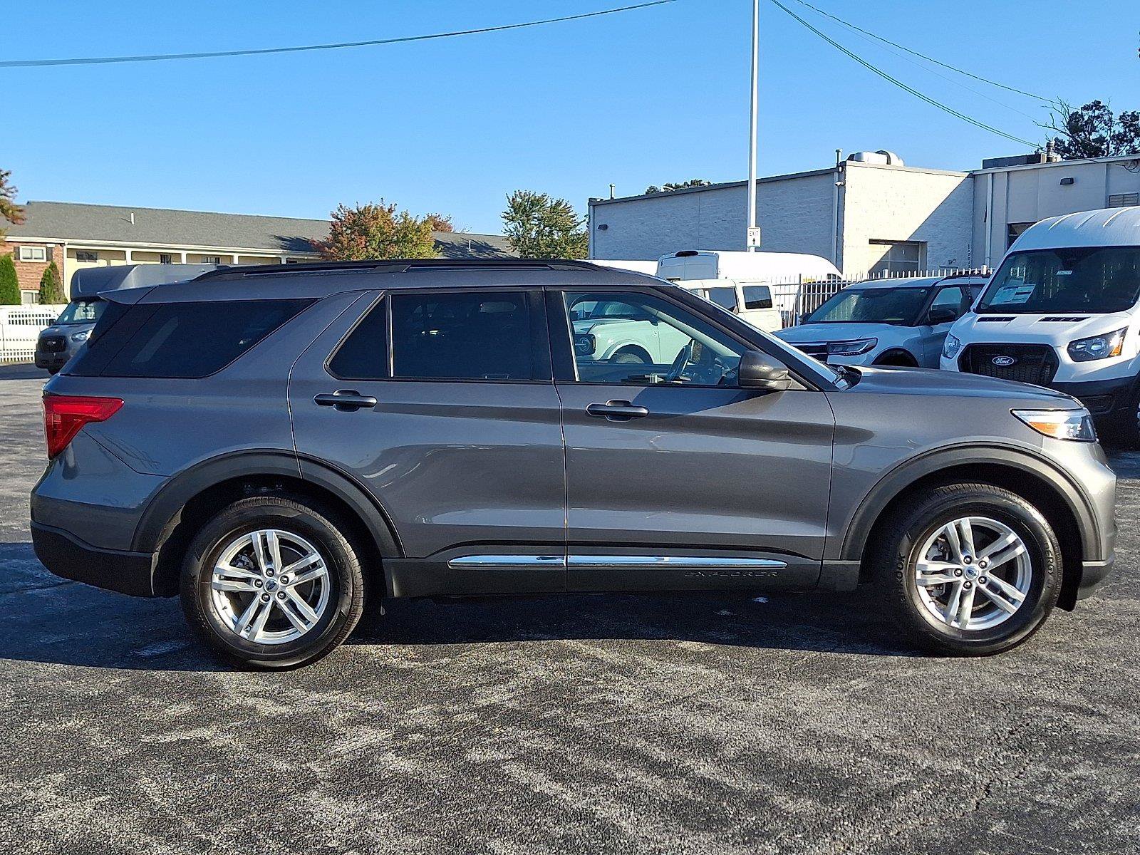 Certified 2023 Ford Explorer XLT AWD/4WD image 8