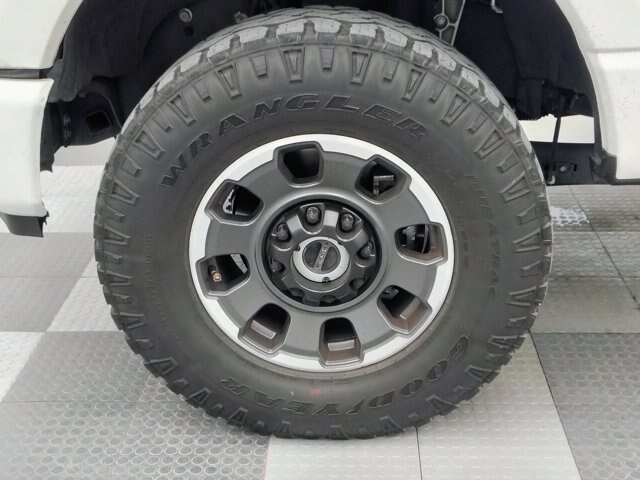 Certified 2024 Ford F250 Platinum w/ Tremor Off-Road Package AWD/4WD image 9