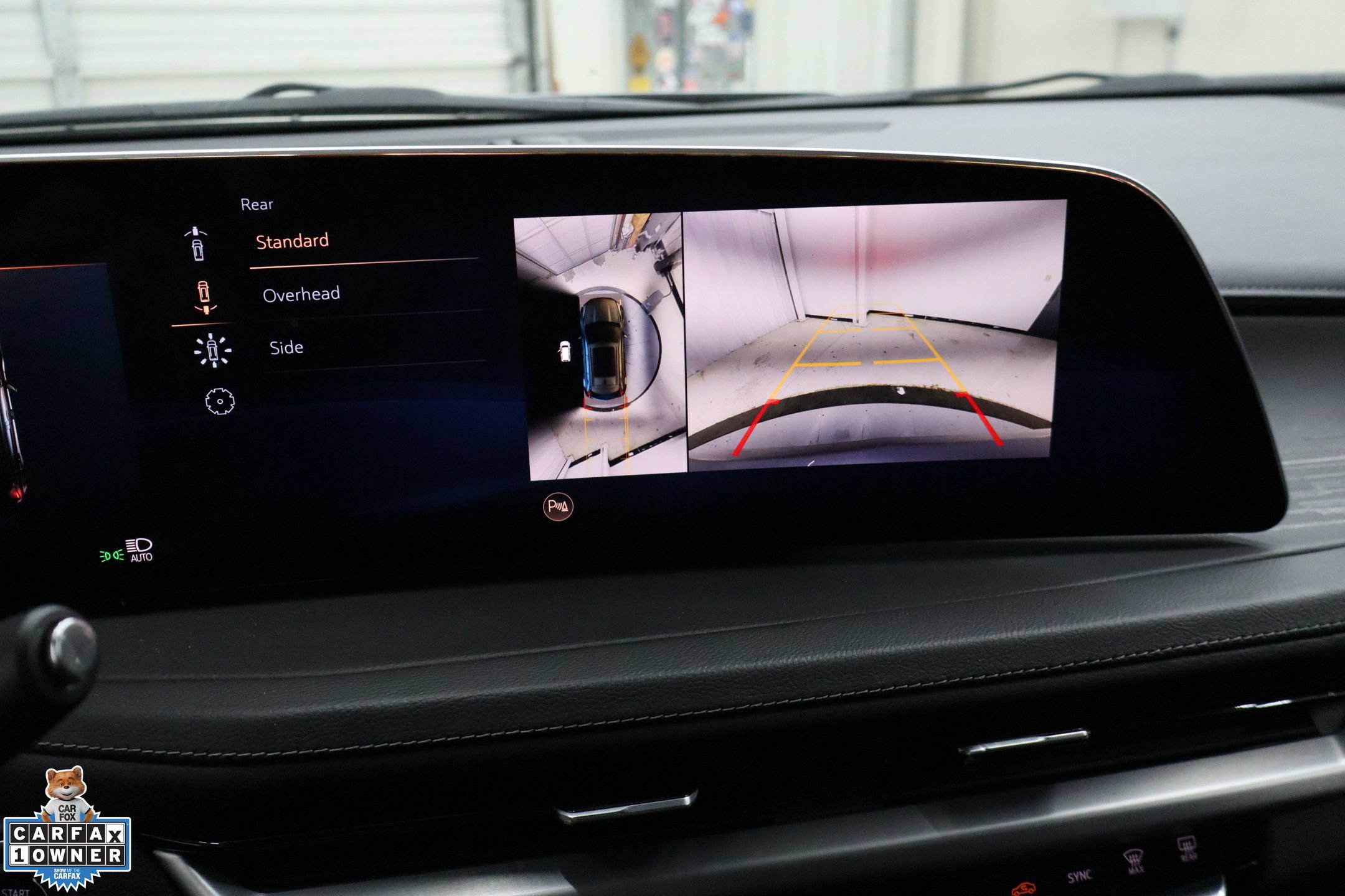 Used 2025 Cadillac XT4 Premium Luxury FWD image 23