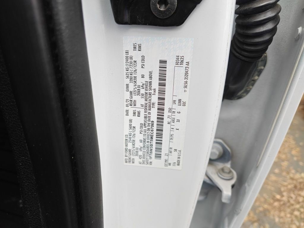 Certified 2021 Ford F350 Lariat w/ Lariat Ultimate Package image 7