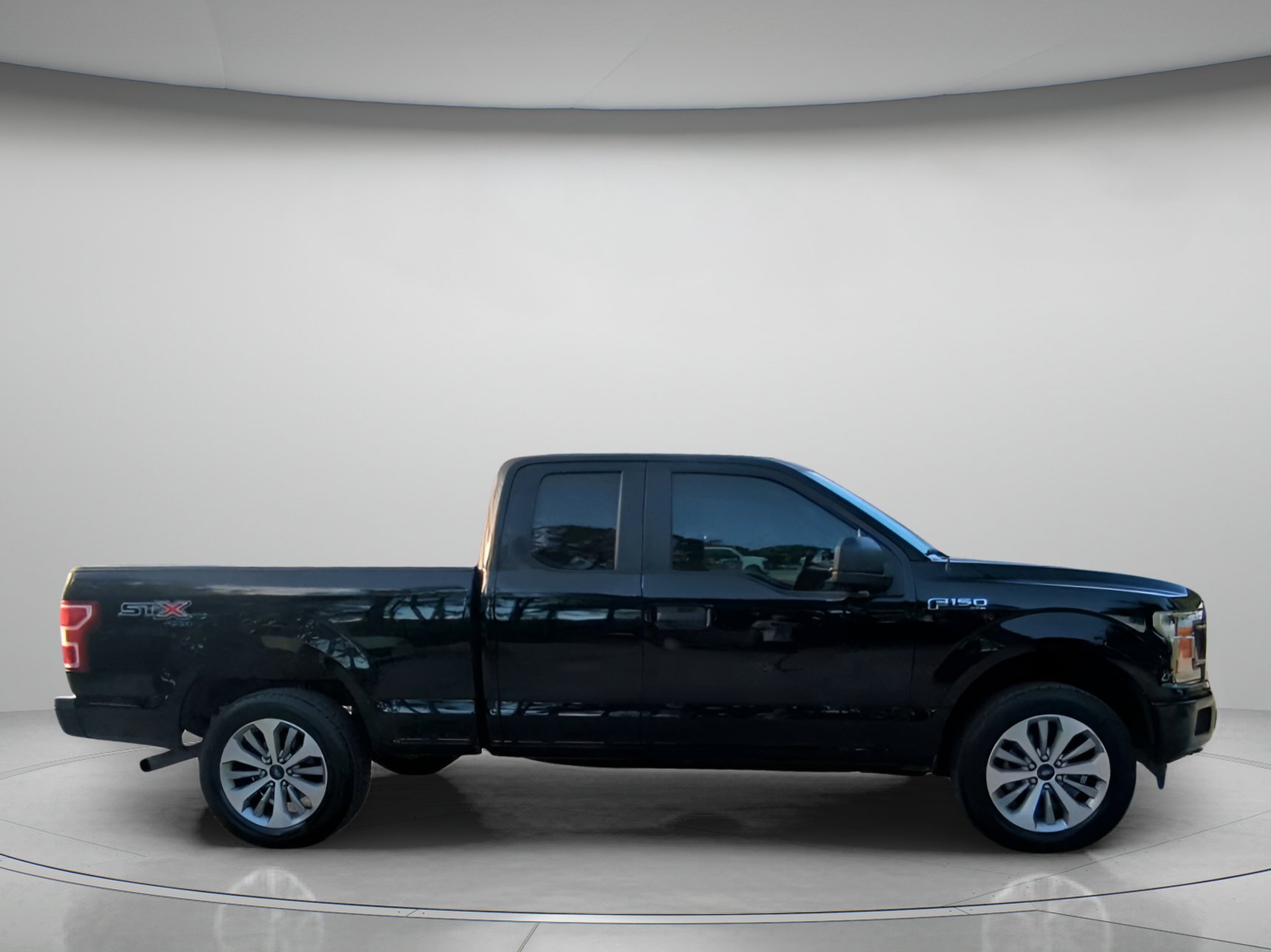 Certified 2018 Ford F150 XL w/ Equipment Group 101A Mid AWD/4WD image 33