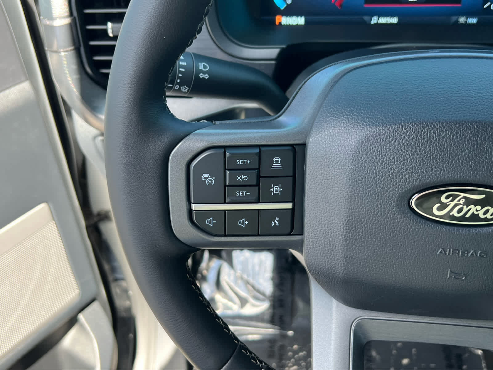 Certified 2025 Ford F150 Lariat w/ Equipment Group 501A Mid image 34