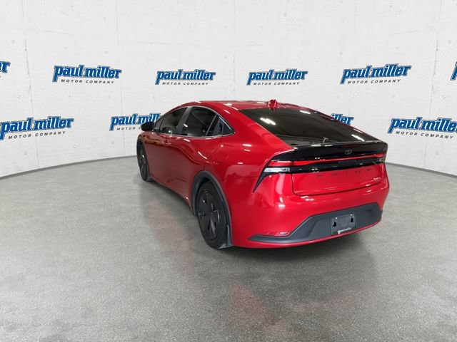 Used 2024 Toyota Prius LE AWD/4WD image 9