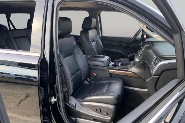 Used 2018 Chevrolet Suburban LT RWD image 9