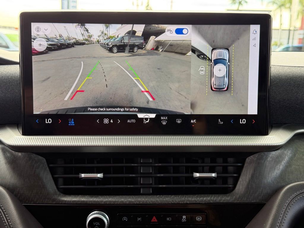 Certified 2025 Ford Explorer Platinum w/ LUX Leather Package image 30