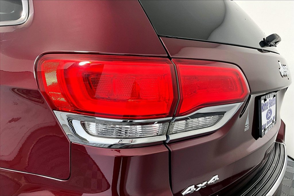 Used 2018 Jeep Grand Cherokee Limited AWD/4WD image 29