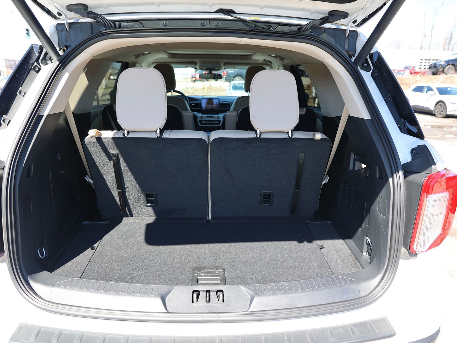 Certified 2023 Ford Explorer XLT w/ Equipment Group 202A image 14