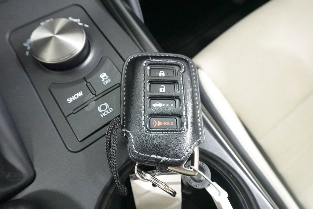 Used 2022 Lexus IS 350 F Sport AWD/4WD image 24