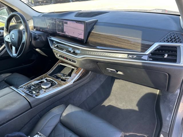 Used 2024 BMW X7 xDrive40i AWD/4WD image 8