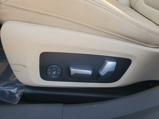 Used 2022 BMW 330i Sedan w/ Premium Package image 15