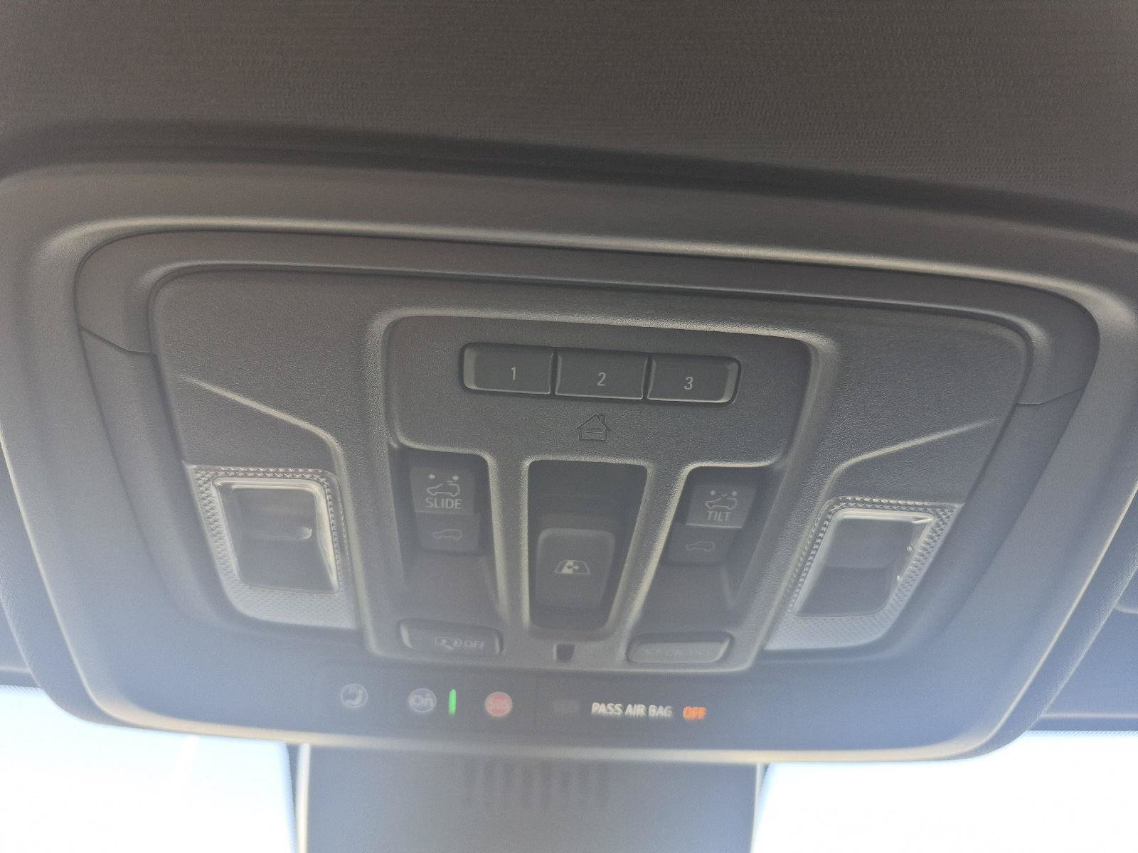 Used 2025 GMC Sierra 2500 AT4 w/ AT4 Premium Plus Package AWD/4WD image 6