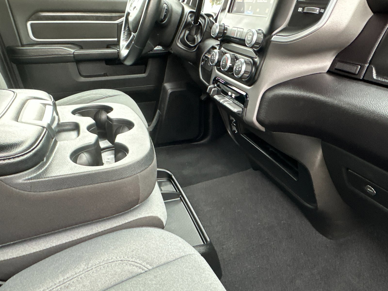 Used 2024 RAM 2500 Big Horn image 15