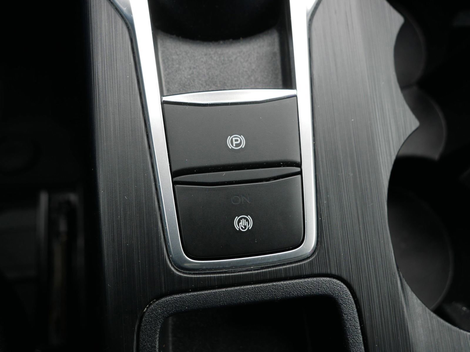 Certified 2023 Ford Escape Platinum image 30