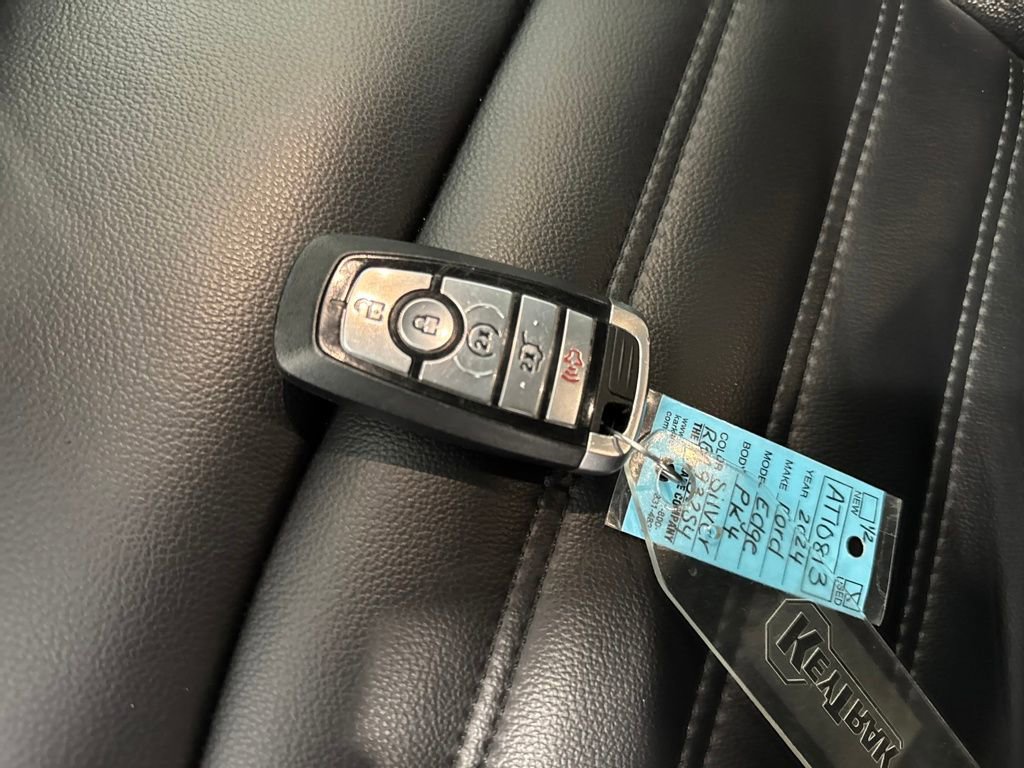 Certified 2024 Ford Edge SEL w/ Convenience Package image 29