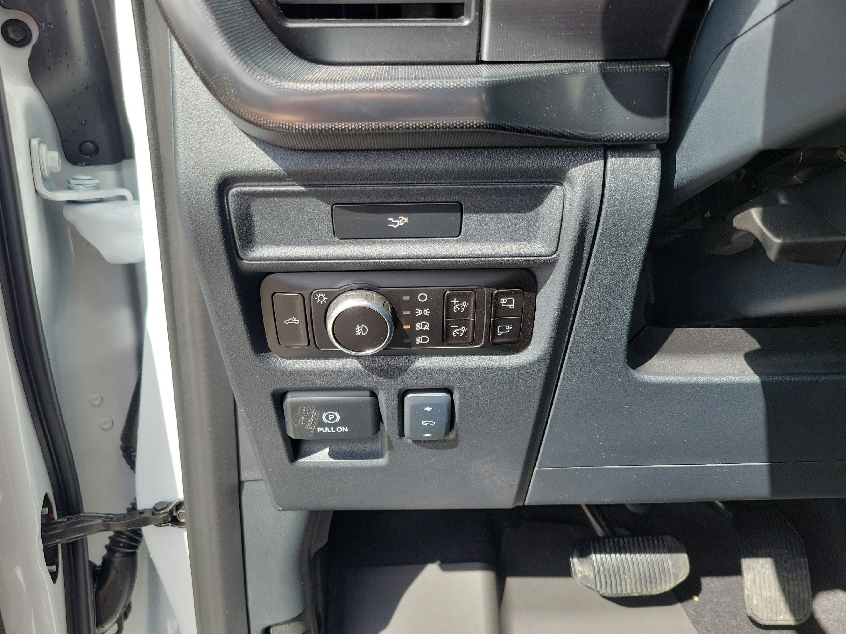Certified 2026 Ford F150 Lariat w/ Equipment Group 502A High AWD/4WD image 11