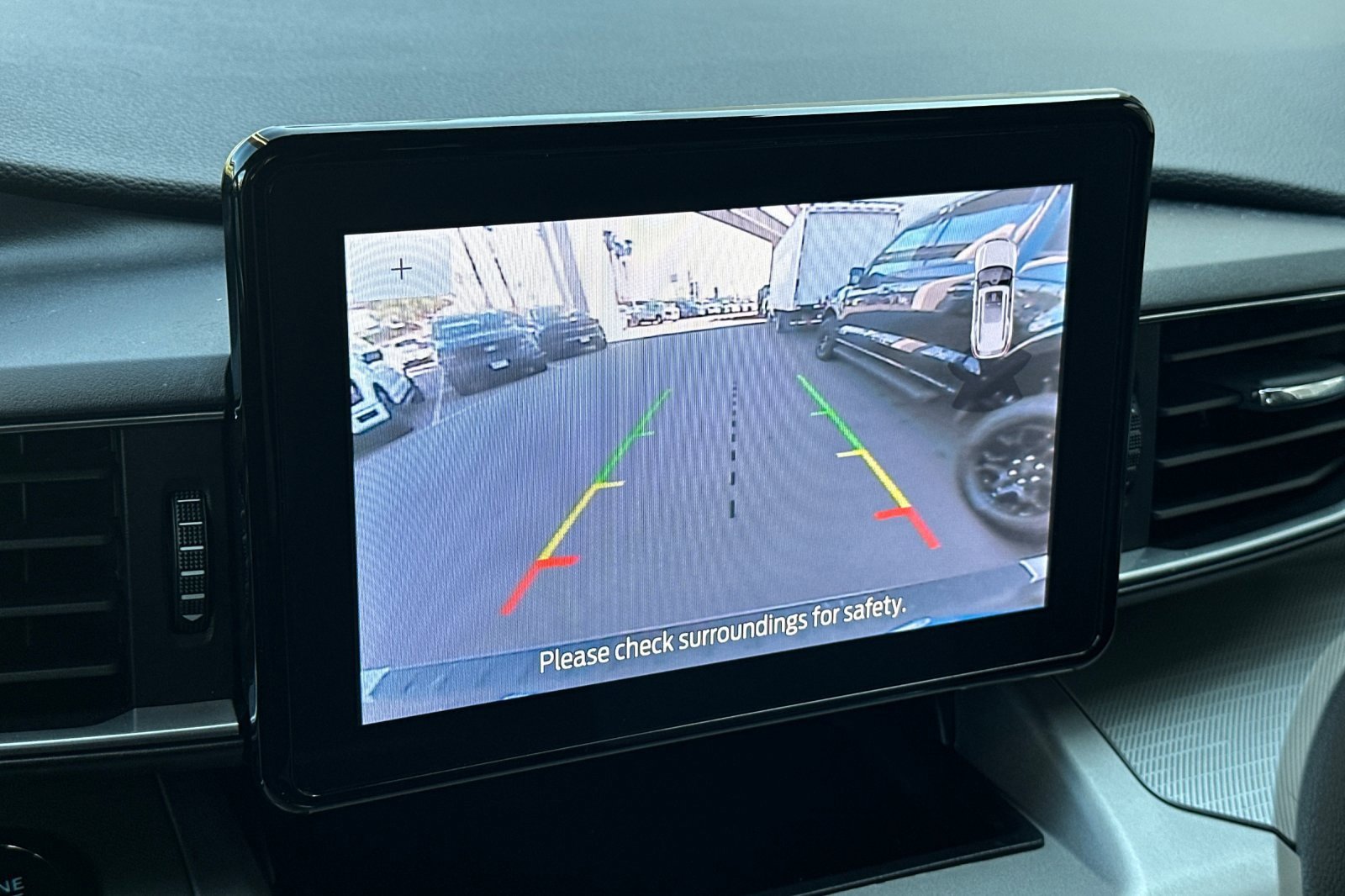 Certified 2022 Ford Explorer XLT w/ Equipment Group 202A image 20