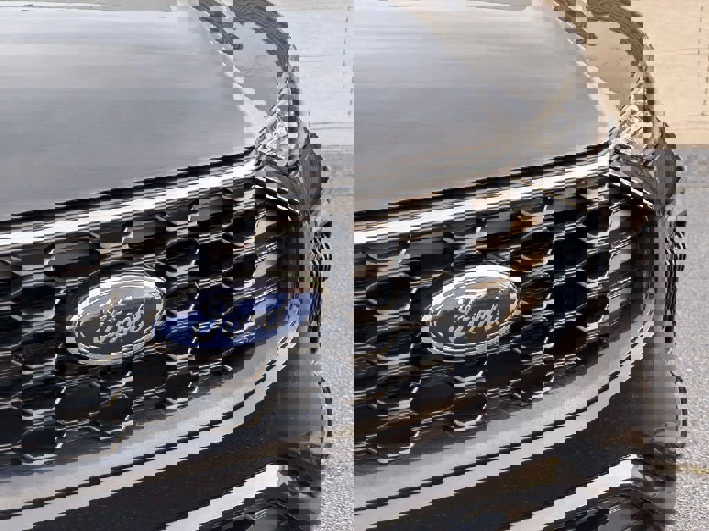 Certified 2023 Ford Escape ST-Line w/ Tech Pack #1 image 9